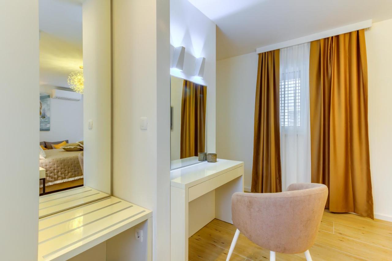 Irini Luxury Rooms Split Exterior photo