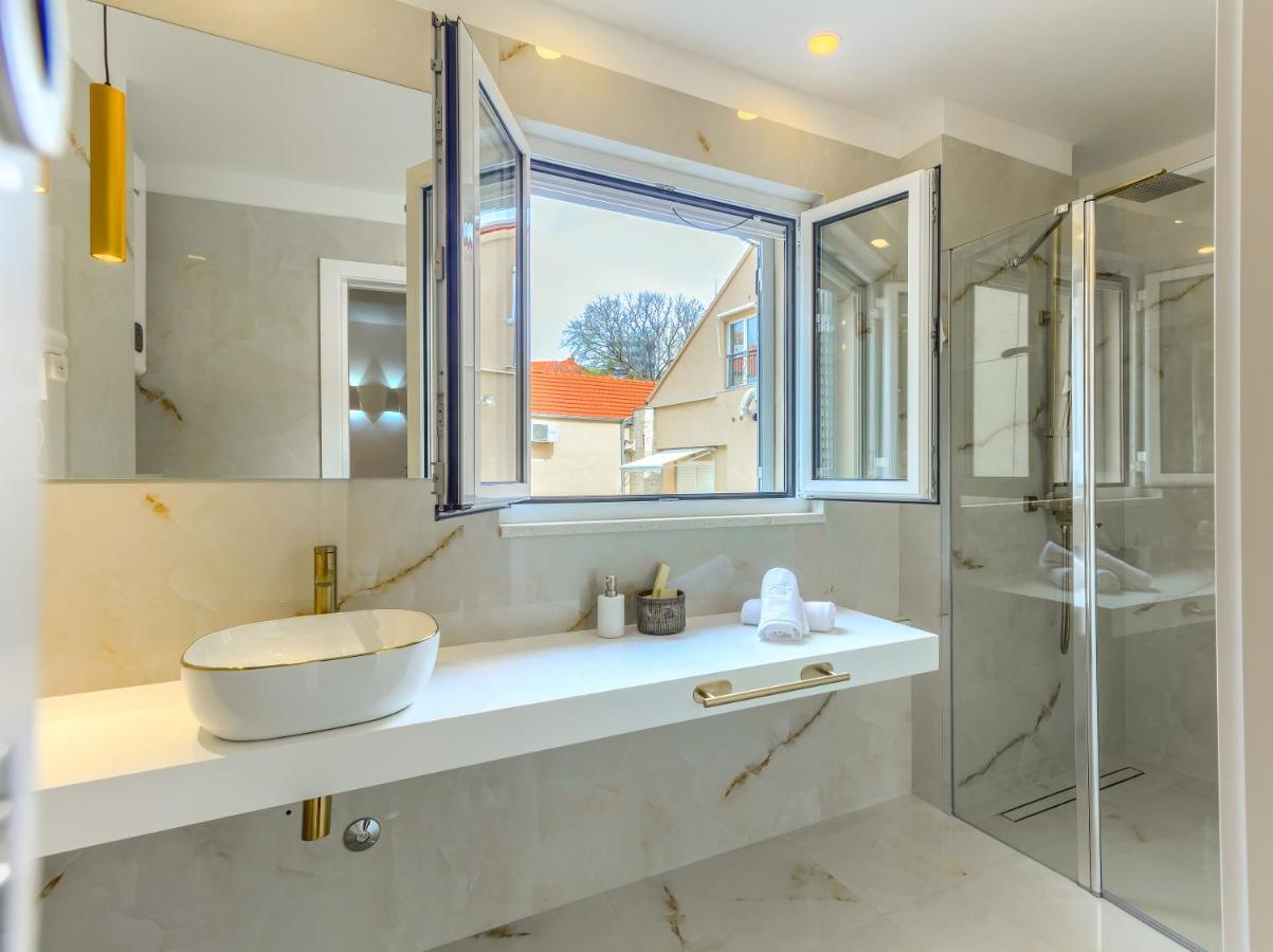 Irini Luxury Rooms Split Exterior photo